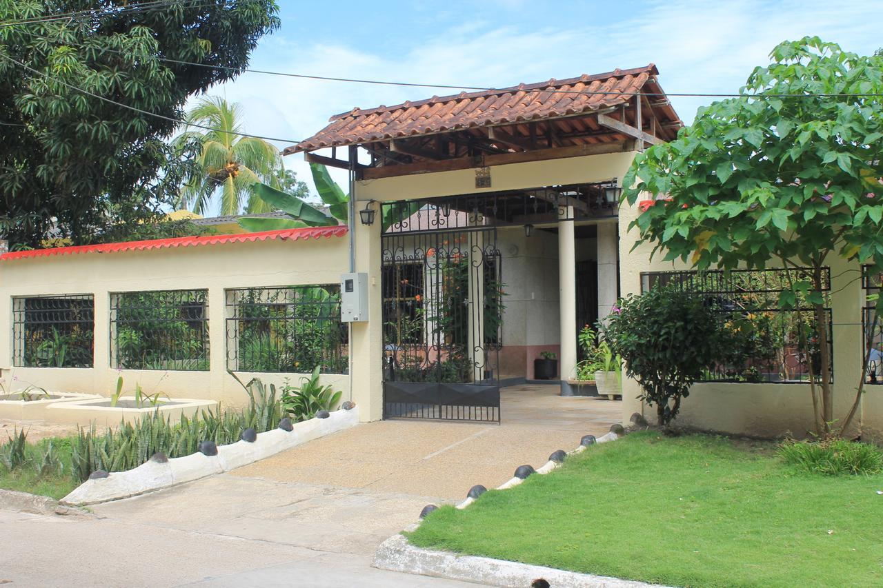 Casa Nora & Alejo Apartment Leticia Exterior photo